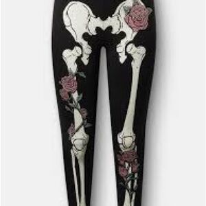 Torrid NWOT Black Skeleton & Rose Print Leggings - Women
